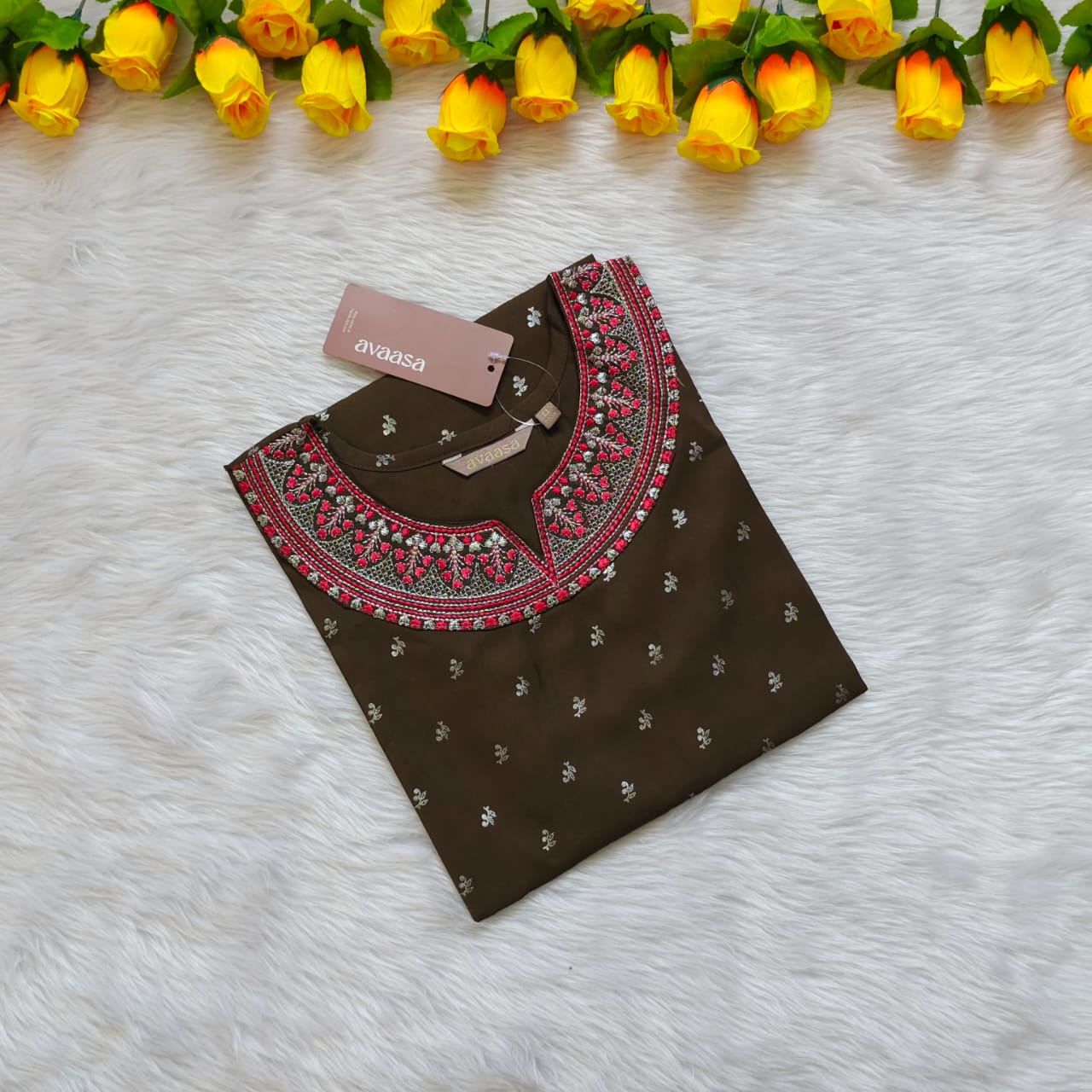 GREEN NECKLACE KURTI