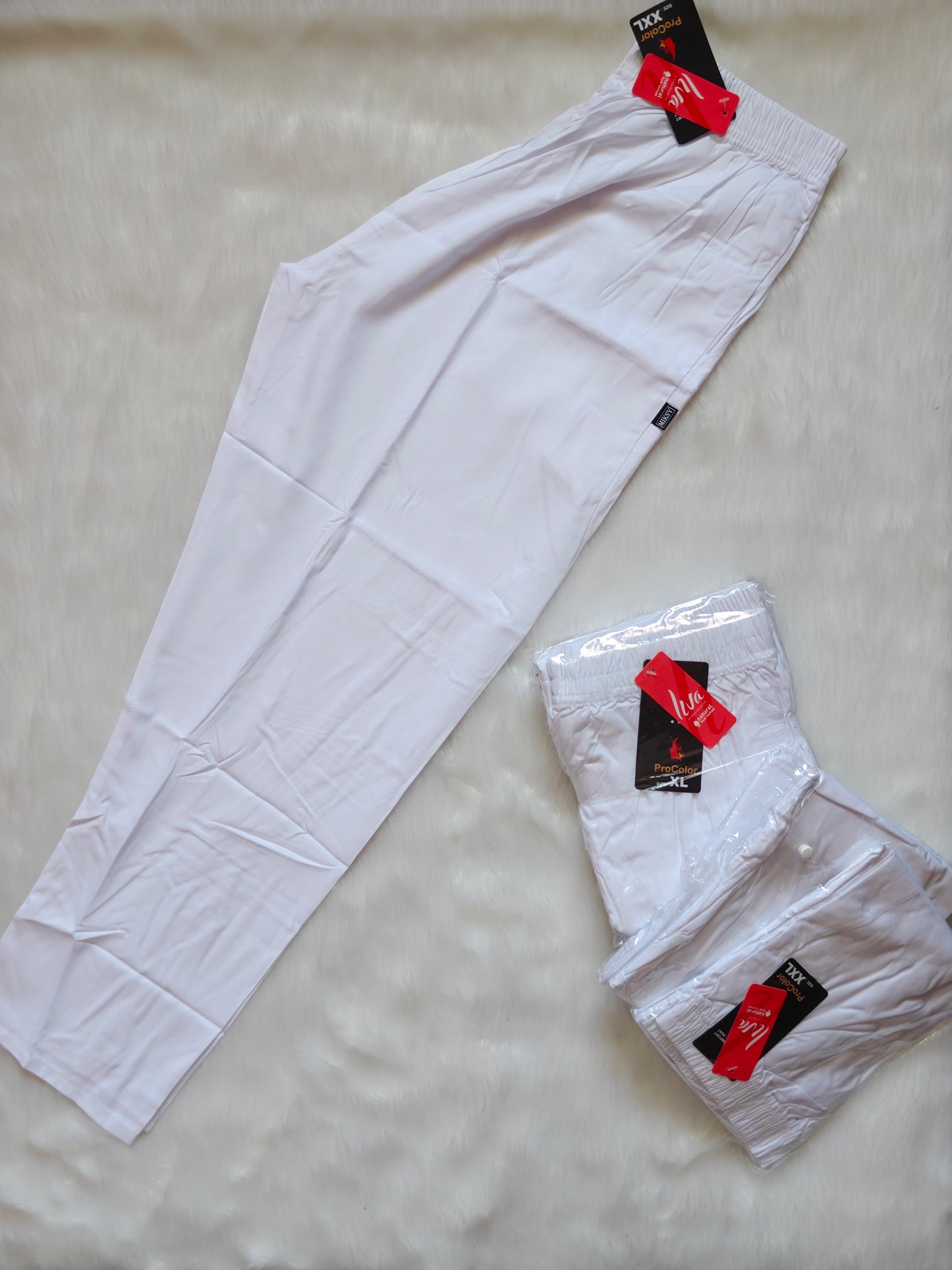 WHITE STRAIGHT PANT