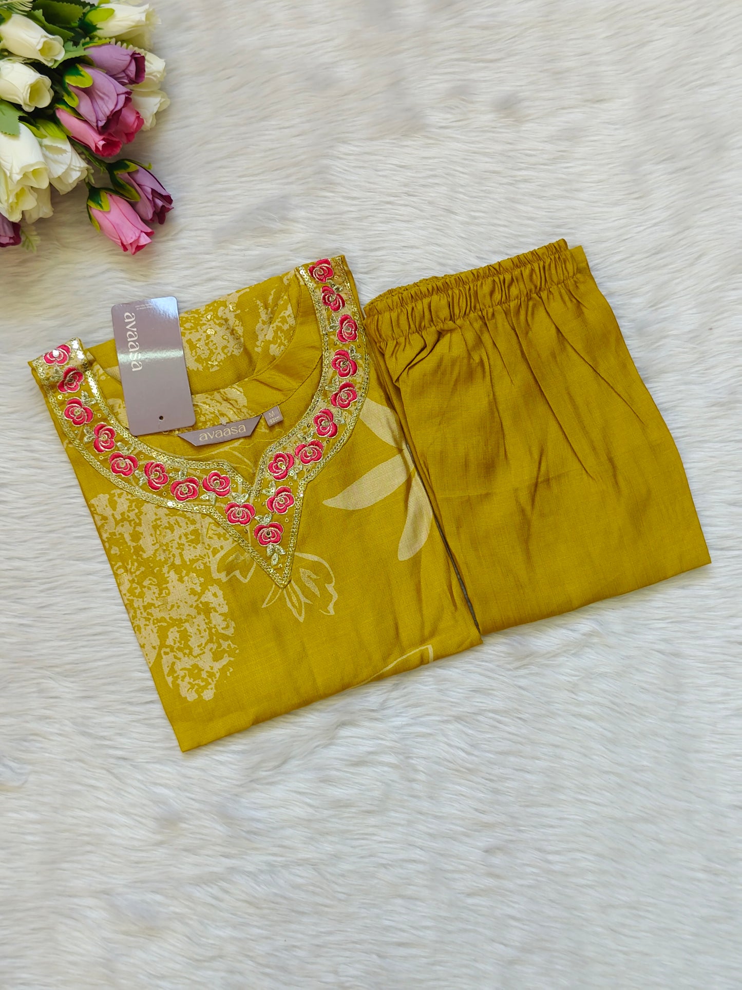 MUSTARD ELEGANCE CORD