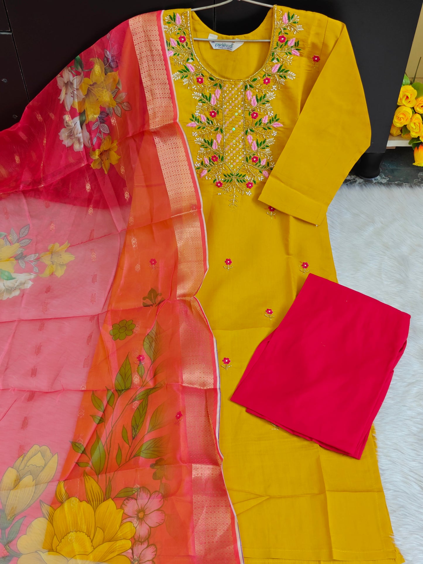 GOLDEN GARDEN EMBROIDERED SET