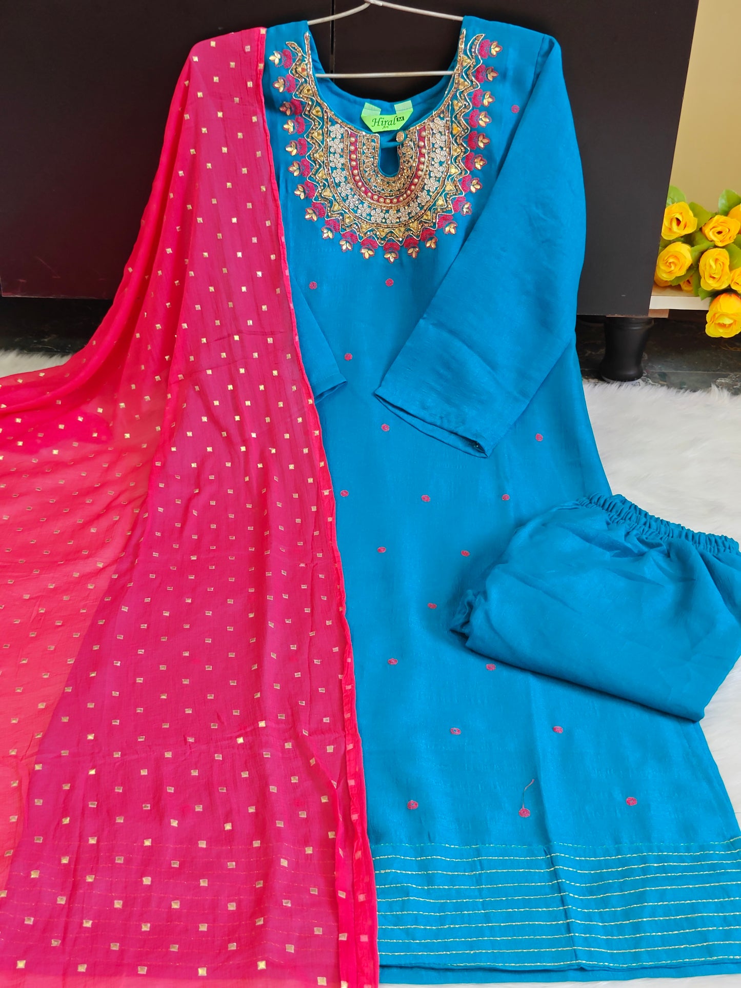 PEACOCK BLUE STONG WORK SET