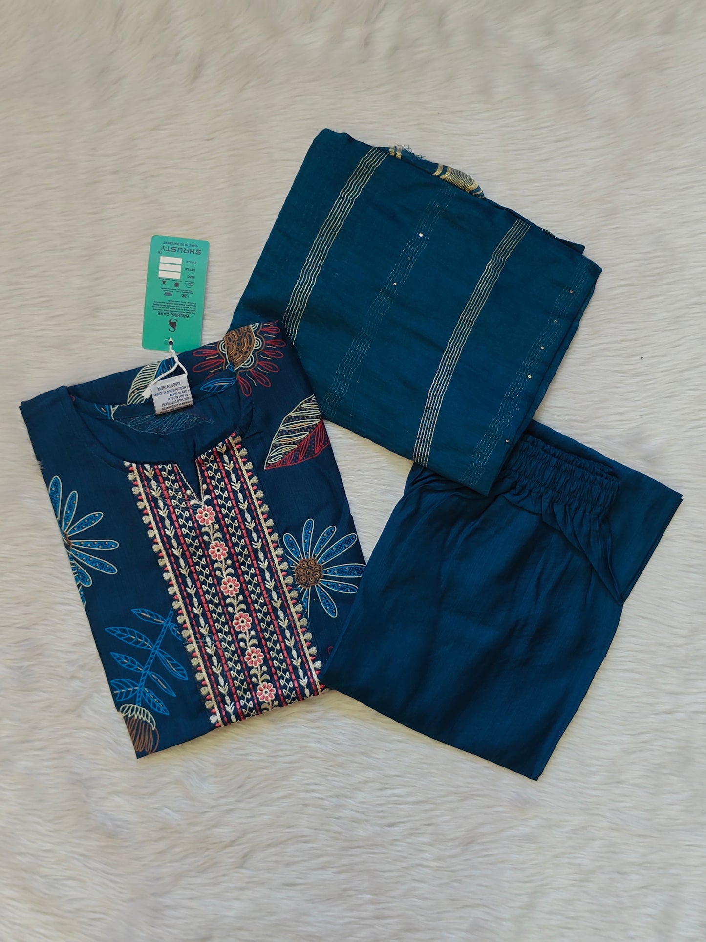 NAVY BLUE EMBROIDERED SET