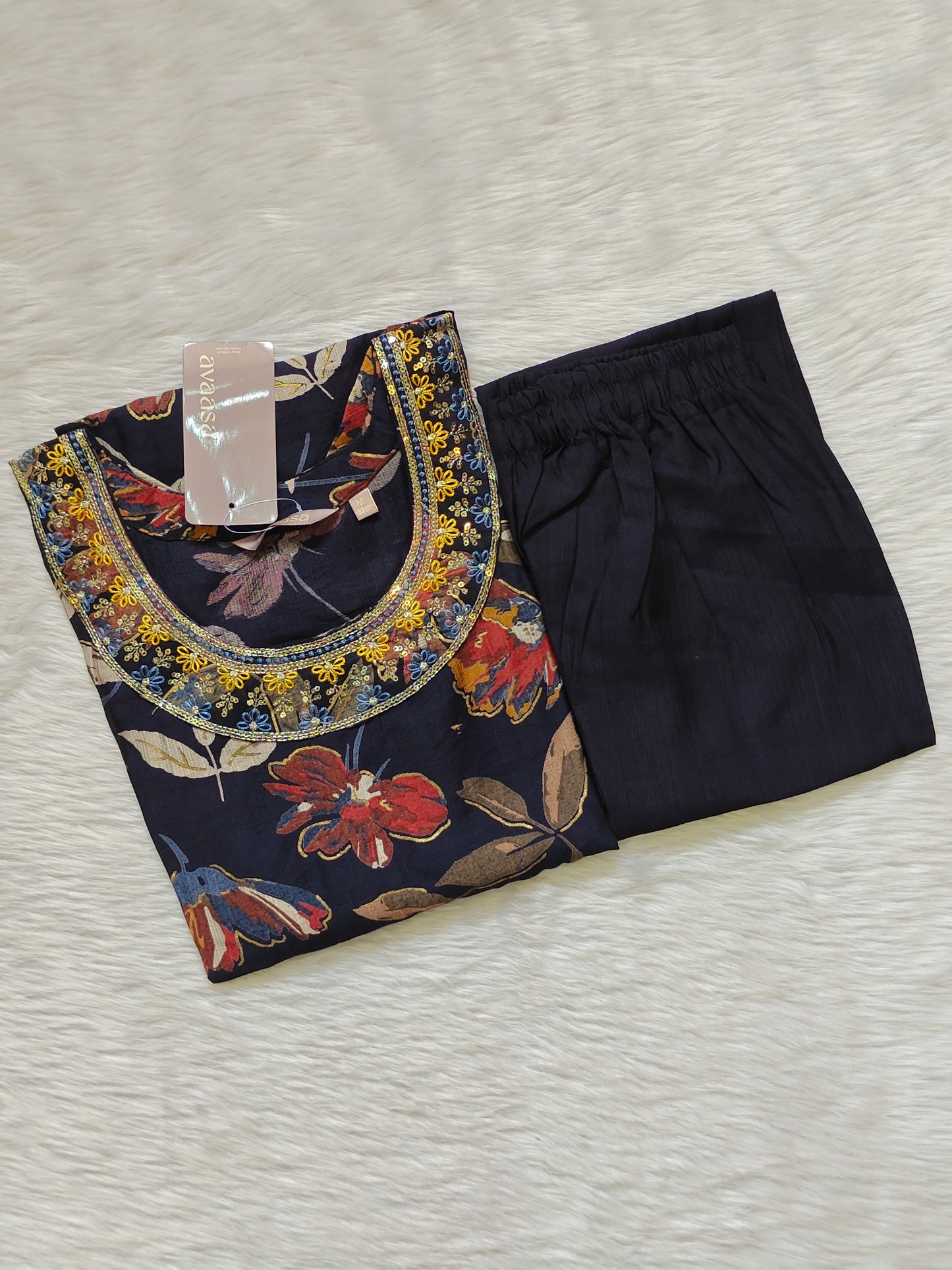 NAVY BLUE FLORAL CORD