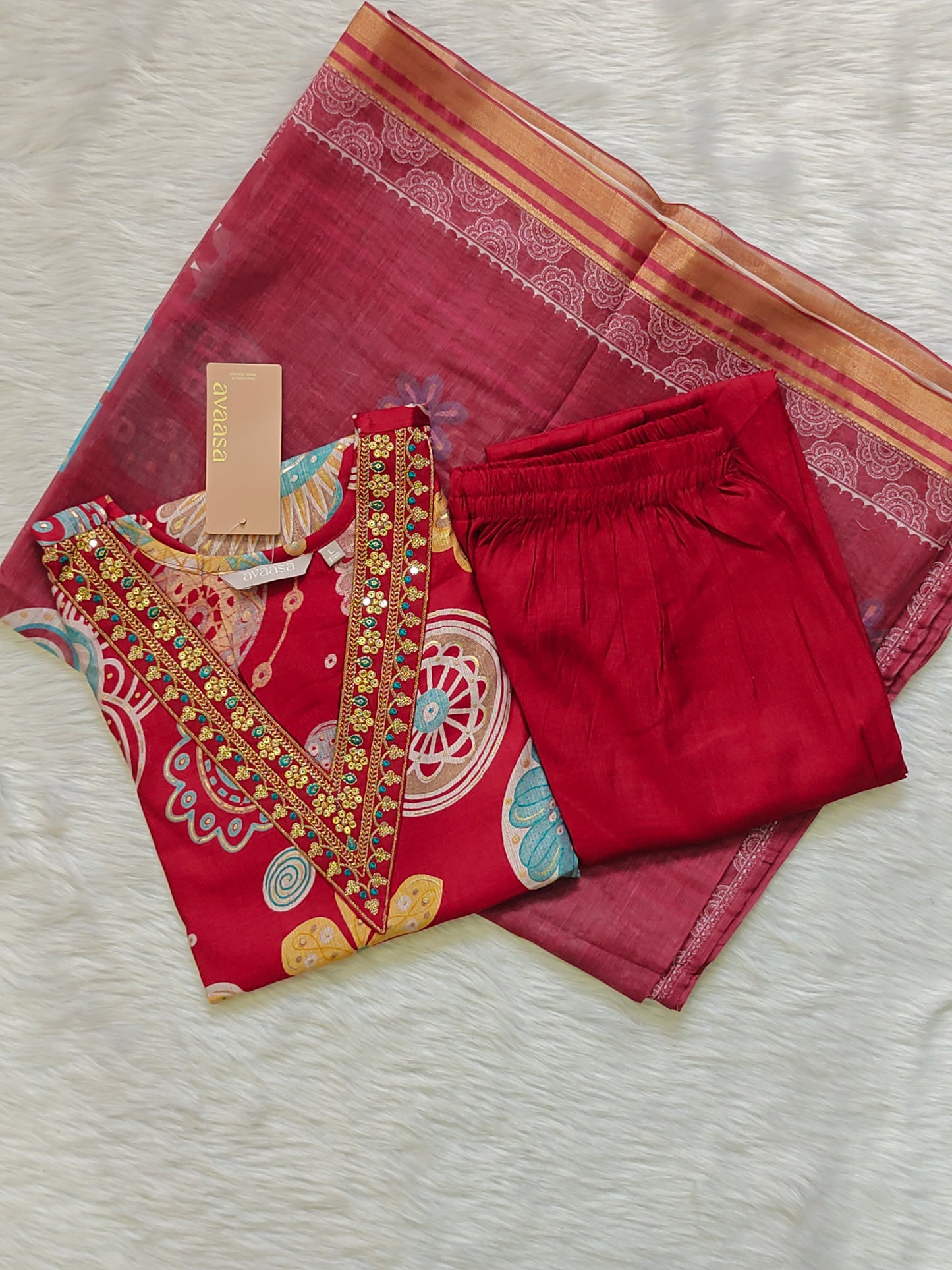 MAROON GEOMETRIC SET