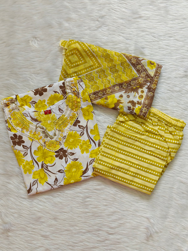 YELLOW BROWN MIRROR WORK COTTON SET