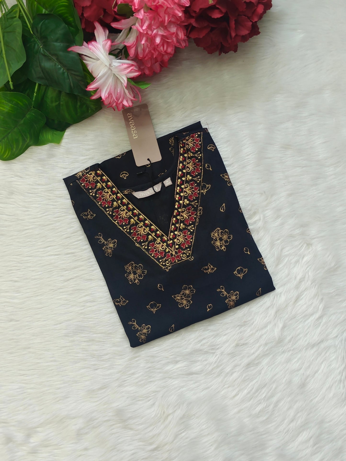BLACK V NECK KURTI