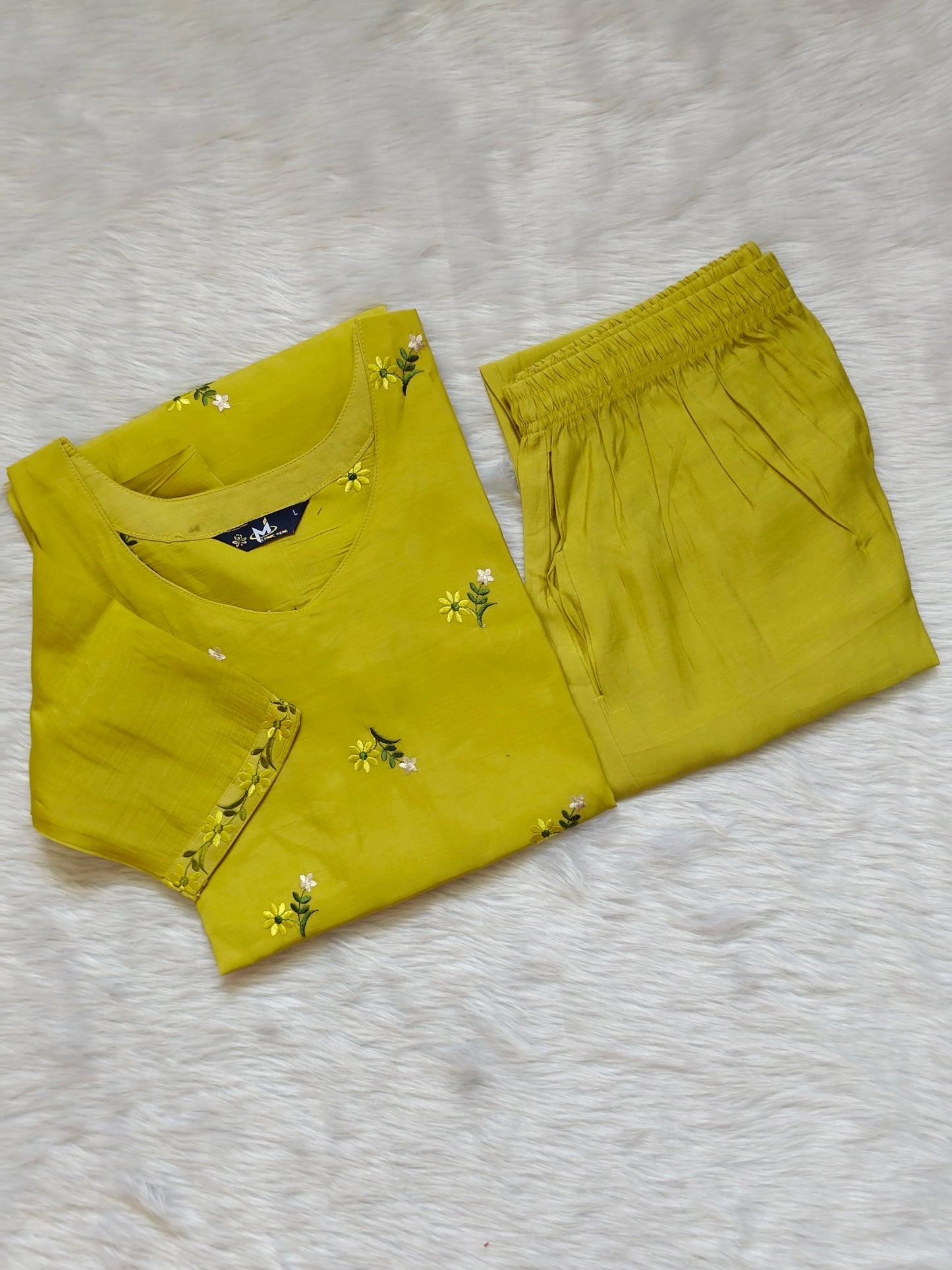 OLIVE GREEN MULMUL CORD