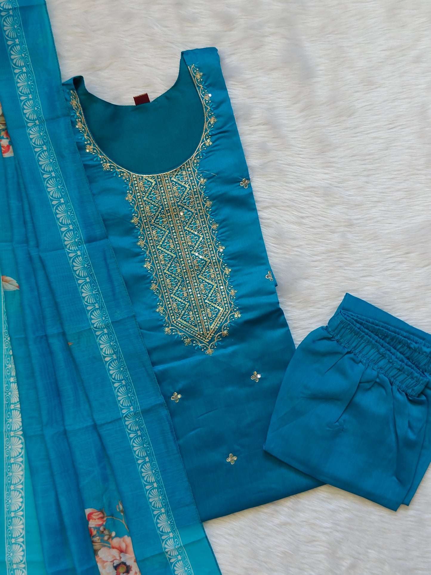 BLUE FAM SET