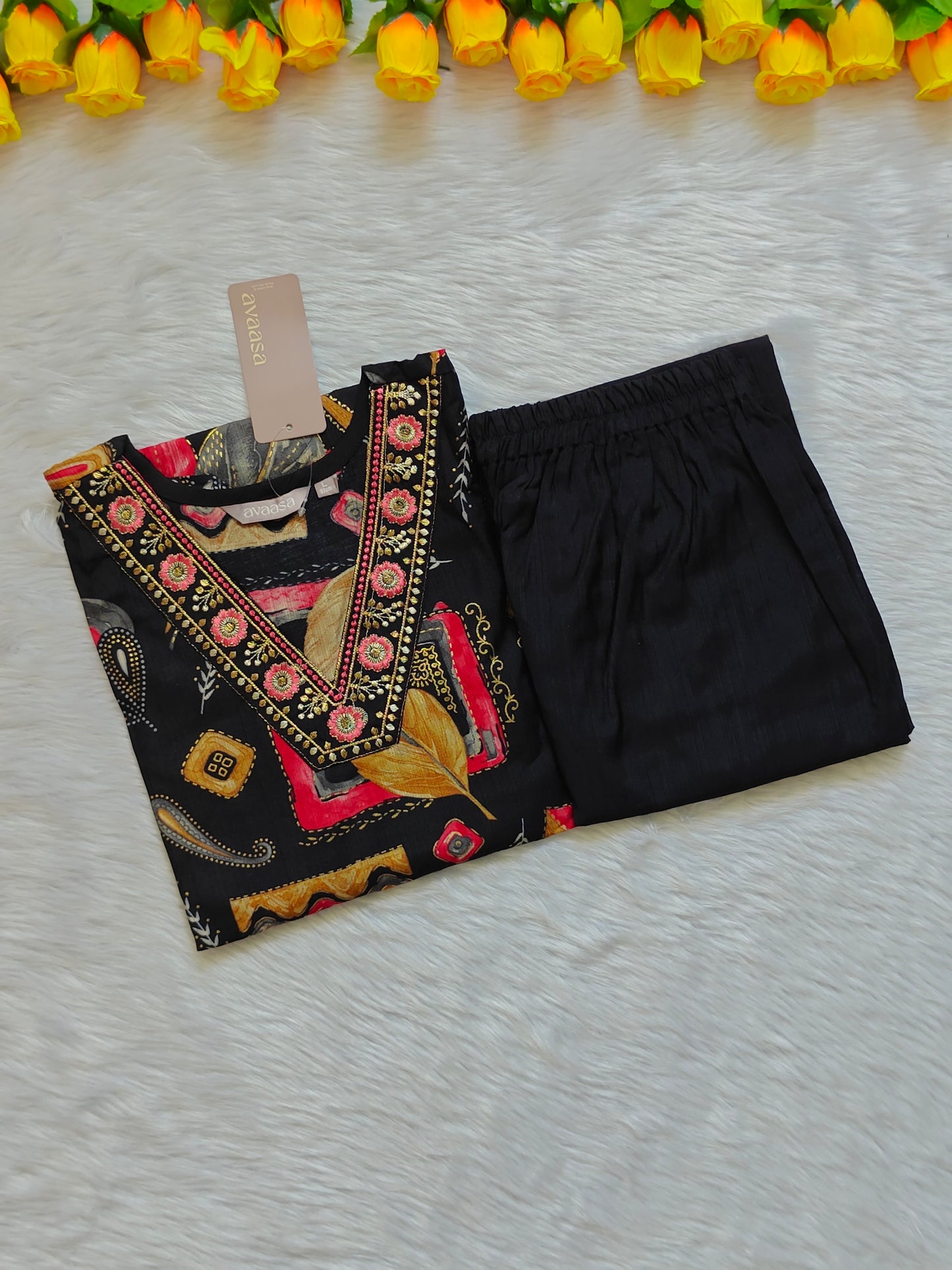 BLACK MULTI CORD