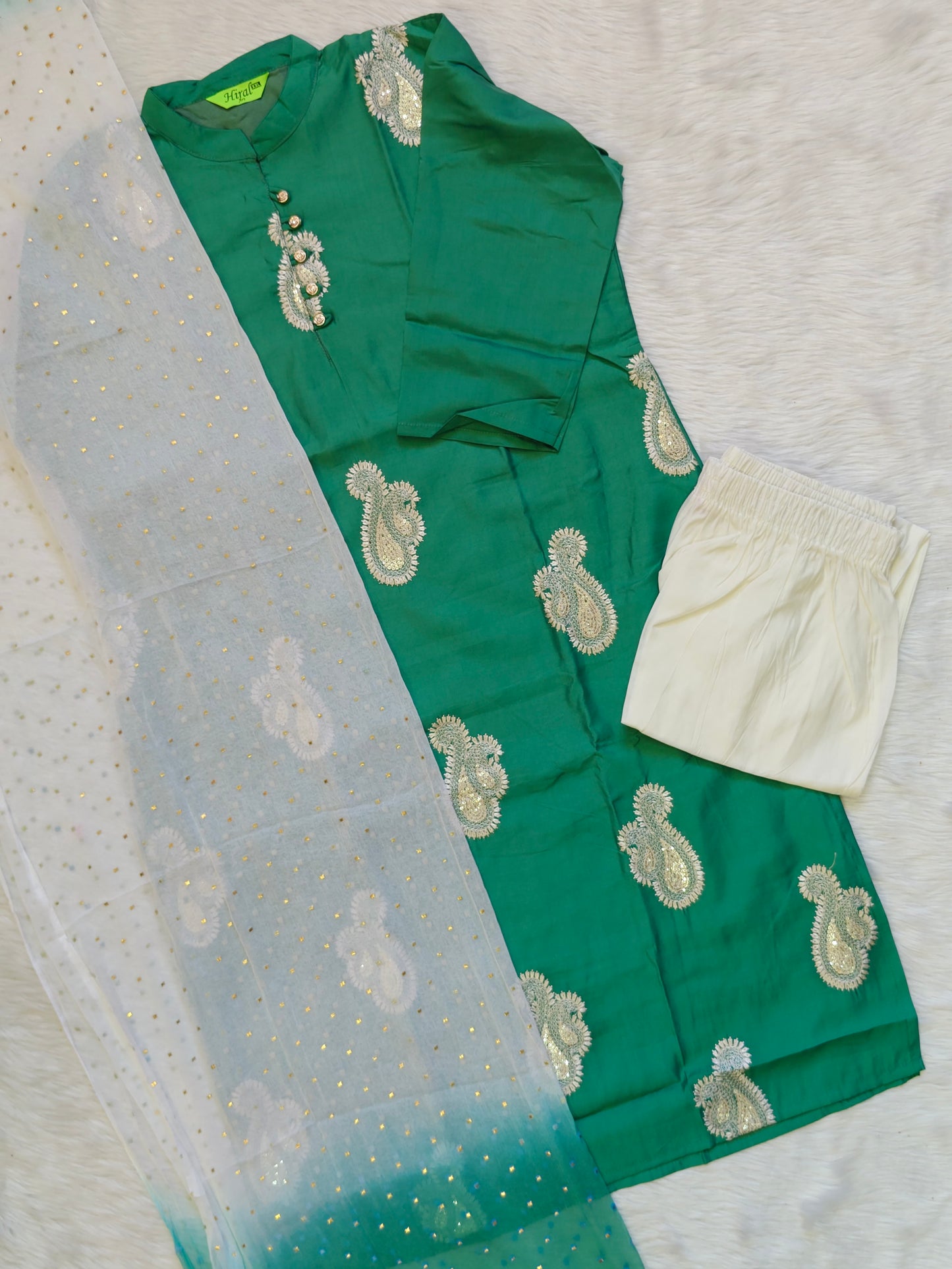 GREENESH WHITE COMBO SET