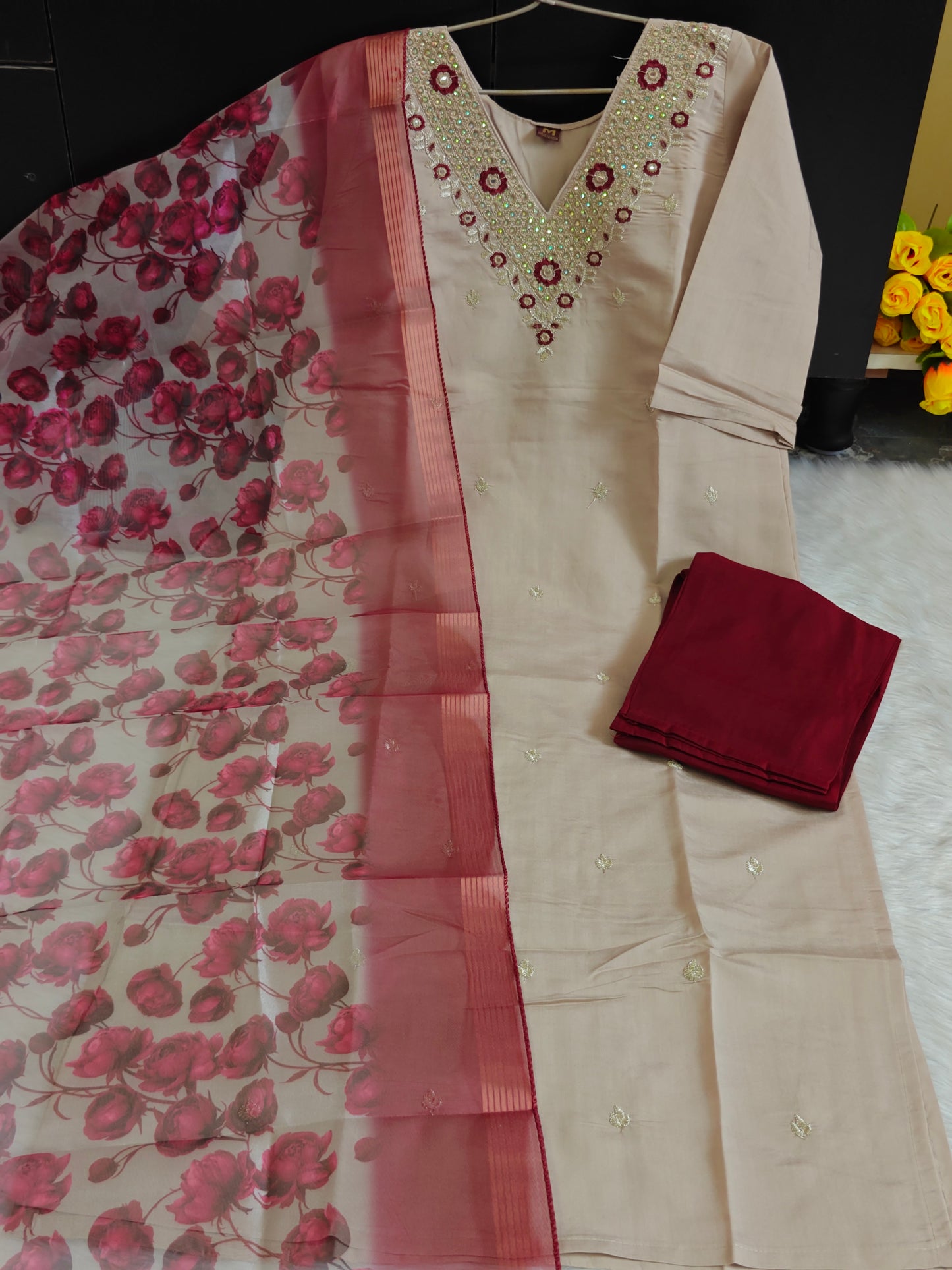 BEIGE FESTIVE V NECK SET