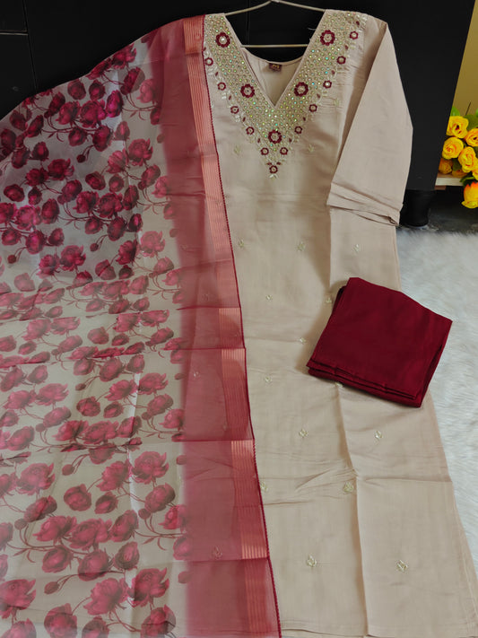 BEIGE FESTIVE V NECK SET