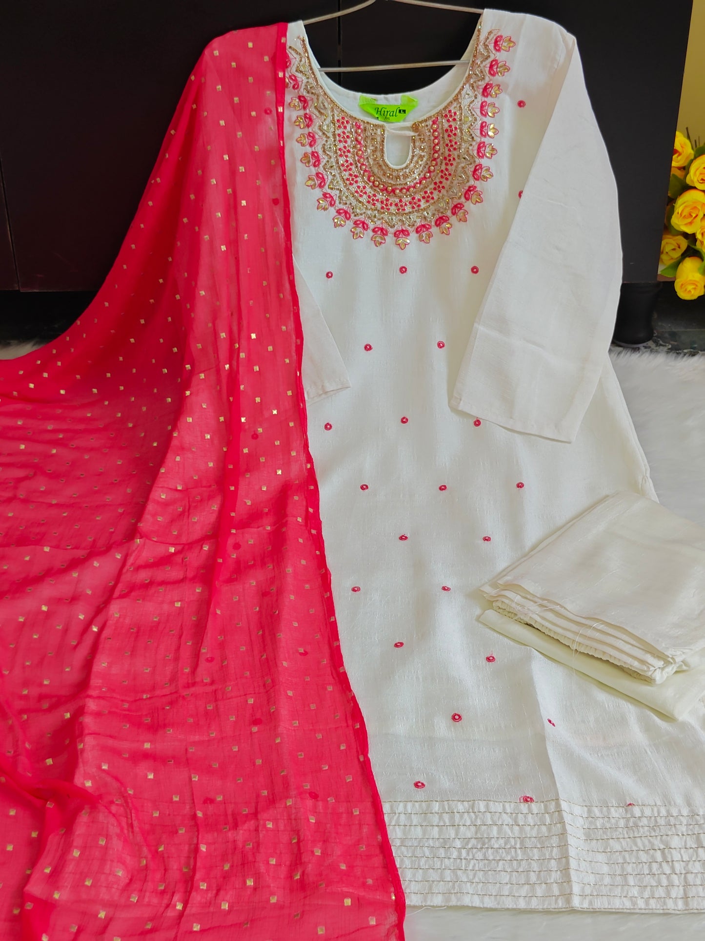 WHITE STONE WORK SET