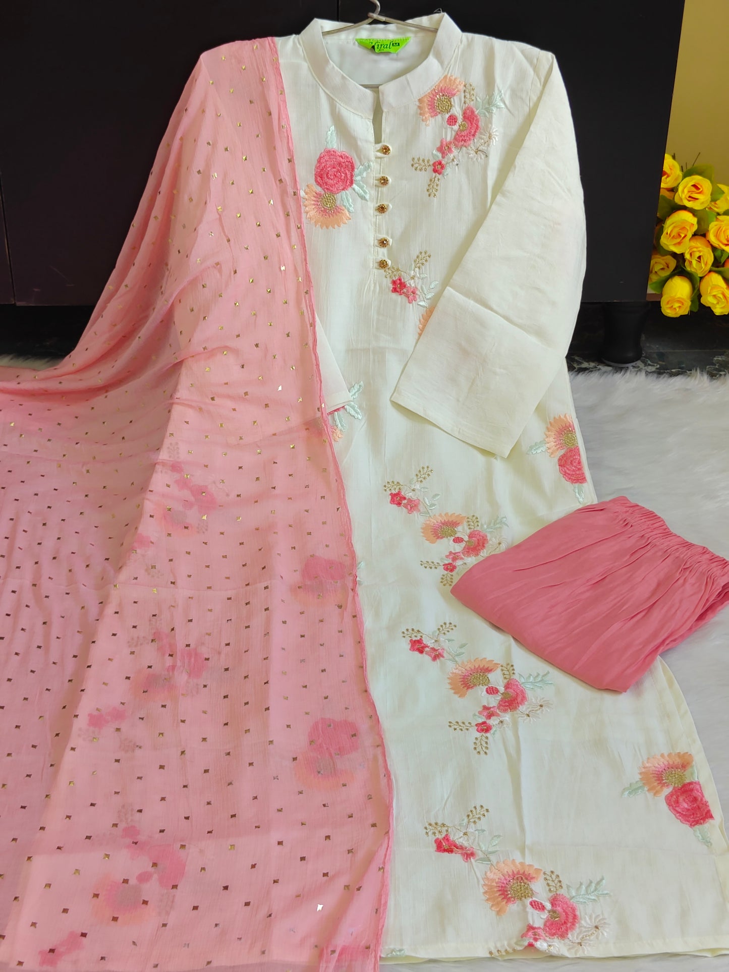 OFF WHITE  PINK EMBRO SET