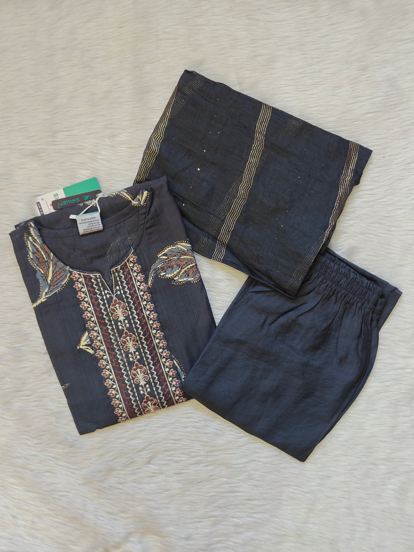 DARK GREY EMBROIDERED SET