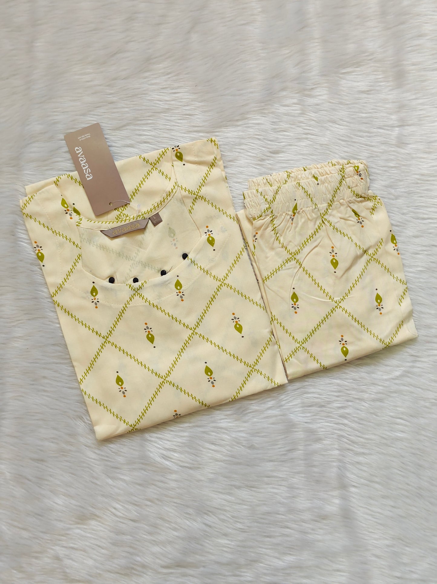CREAM  GEOMETRIC RAYON CORD