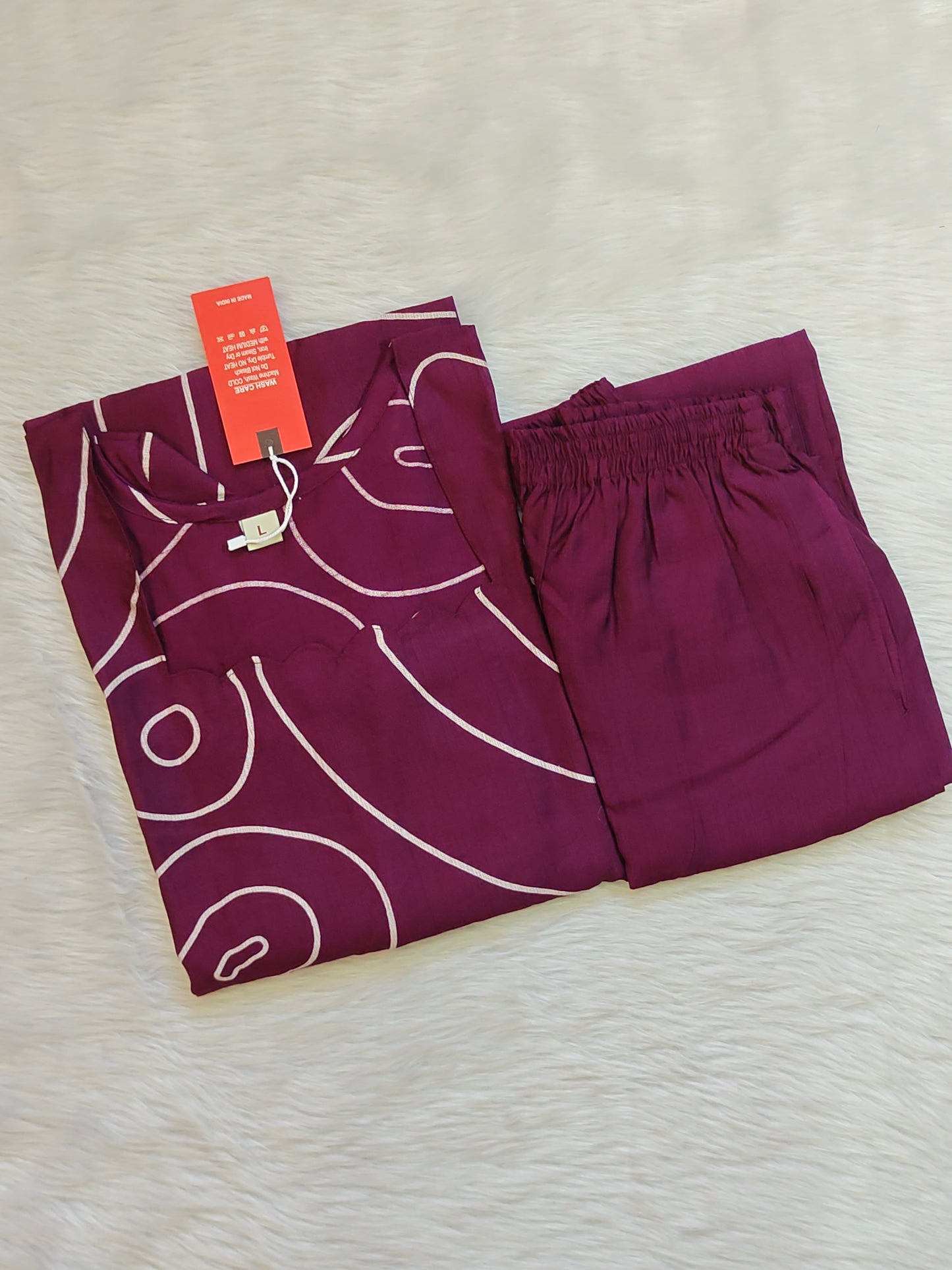 WINE PURPLE SCALLOP NECK CORD