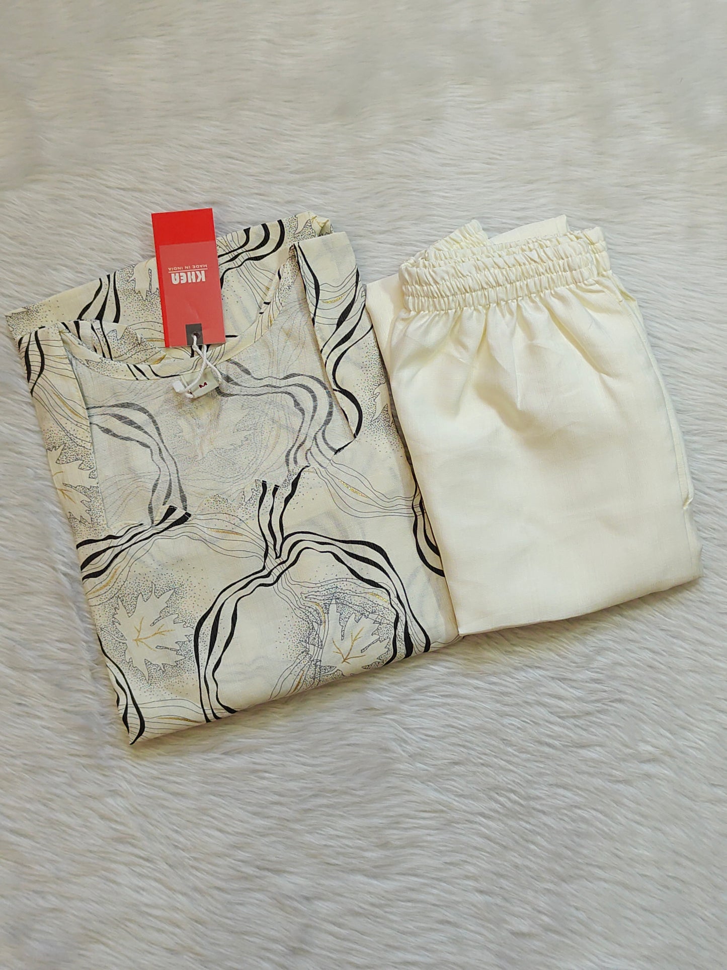OFF WHITE SCALLOP NECK CORD