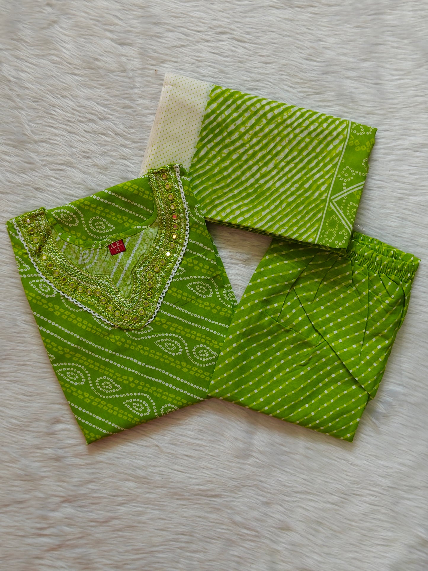 PARROT GREEN BANDHANI MIRROR WORK COTTON SET
