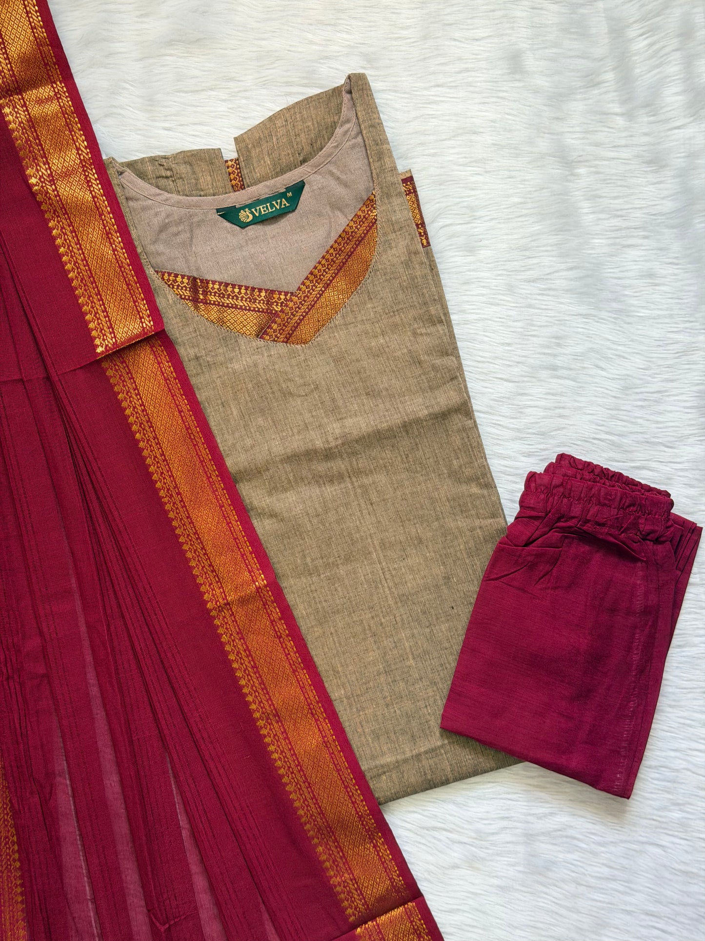 BEIGE MAROON GOLD ZARI SET