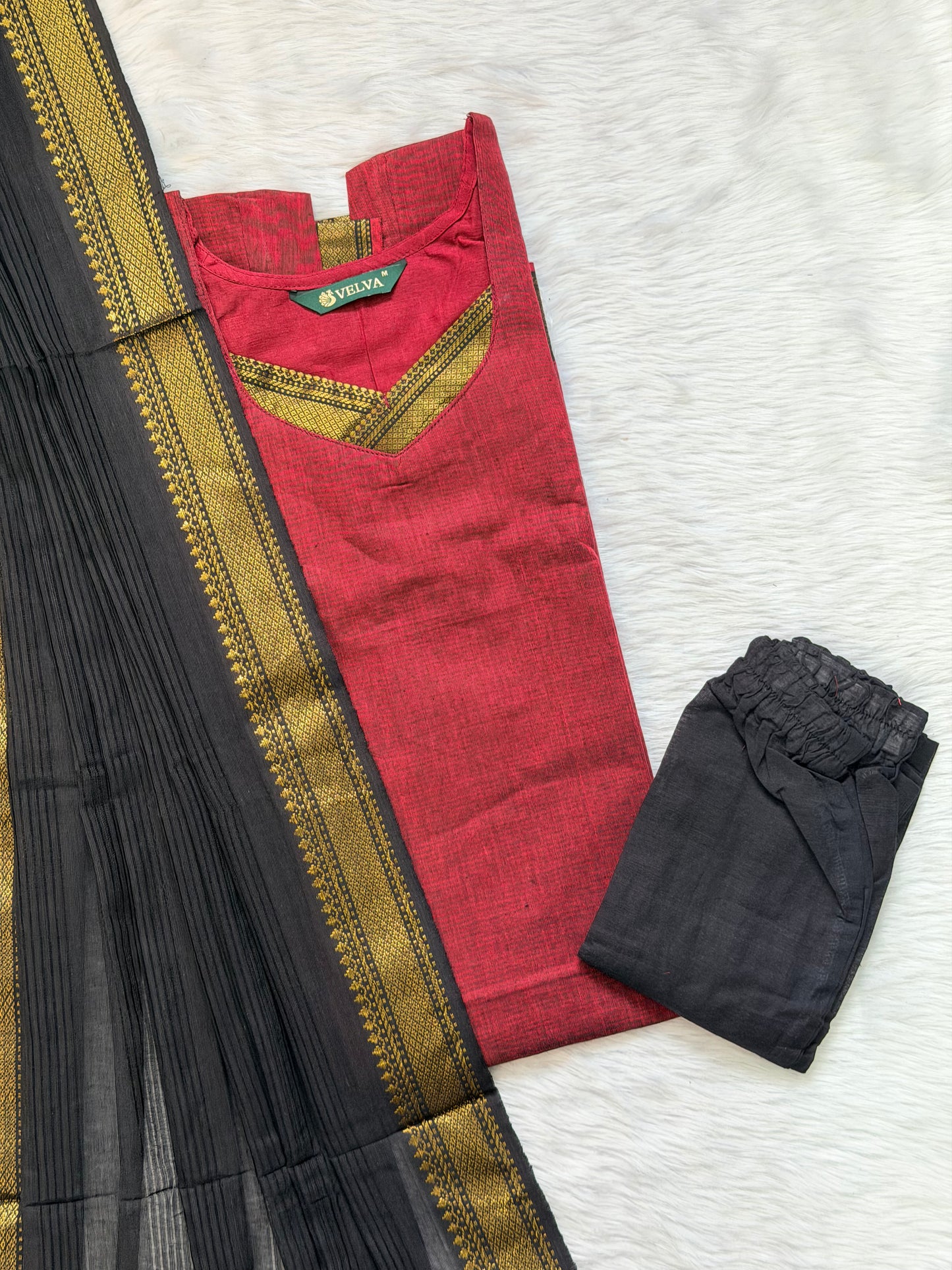 DARK PINK GOLD ZARI SET